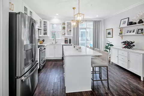 237 Price Ct, West New York, NJ 07093