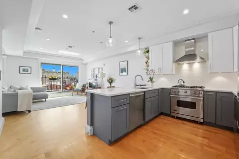 115 Clinton St #5, Hoboken, NJ 07030