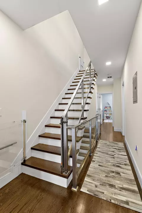 504 Undercliff Ave, Edgewater, NJ 07020 photo 14