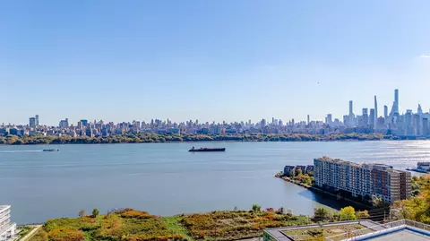 8450 Blvd E #2C, North Bergen, NJ 07047