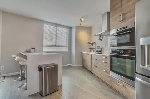 100 Manhattan Ave #402, Union City, NJ 07087