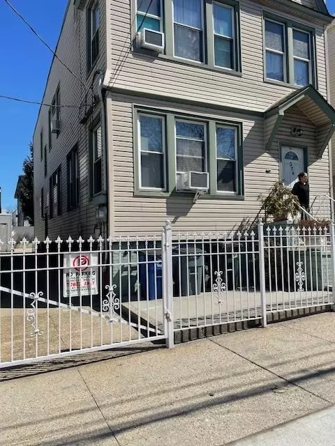 376 Union St, Jersey City, NJ 07304