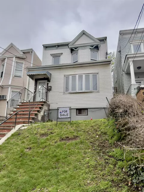 478 Liberty Ave, Jersey City, NJ 07307