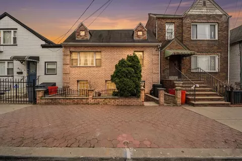 413 4th St, Union City, NJ 07087