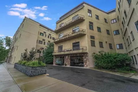 75 Liberty Ave #E10, Jersey City, NJ 07306