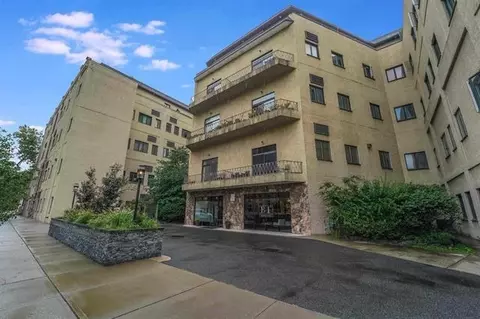 75 Liberty Ave #E10, Jersey City, NJ 07306