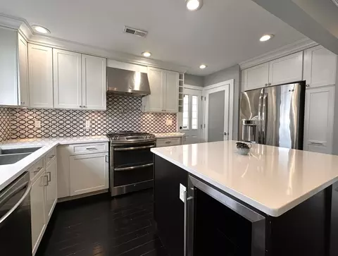 286 Clendenny Ave, Jersey City, NJ 07304
