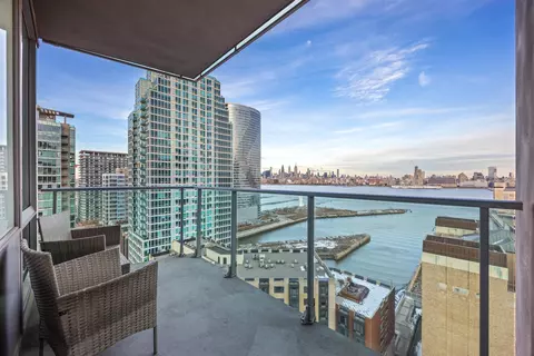 20 Newport Pkwy #2008S, Jersey City, NJ 07310