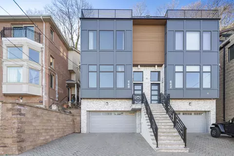 640 Undercliff Ave, Edgewater, NJ 07020