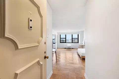 201 St Pauls Ave #7B, Jersey City, NJ 07306