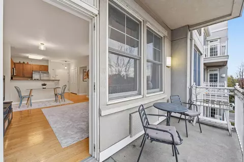 4 Constellation Pl #306, Jersey City, NJ 07305