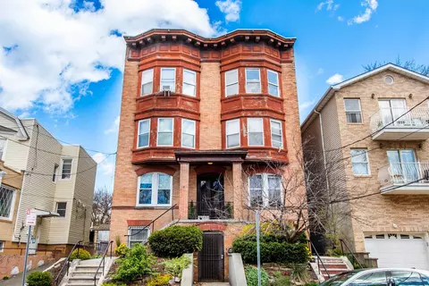 66 Gautier Ave #302/3R, Jersey City, NJ 07306