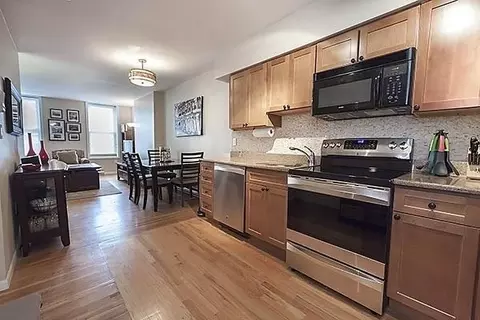 1314 Hudson St #5, Hoboken, NJ 07030