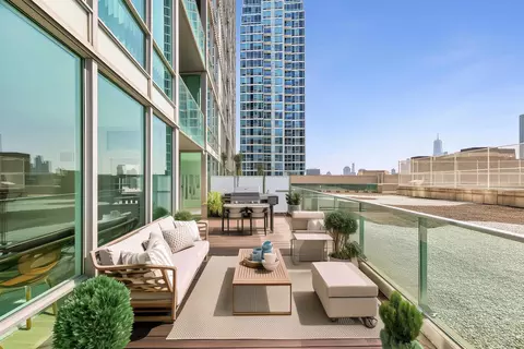 1 Shore Ln #911, Jersey City, NJ 07310