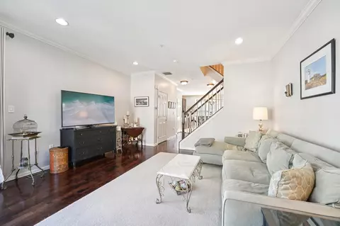 428 Newburgh Ct #428, West New York, NJ 07093