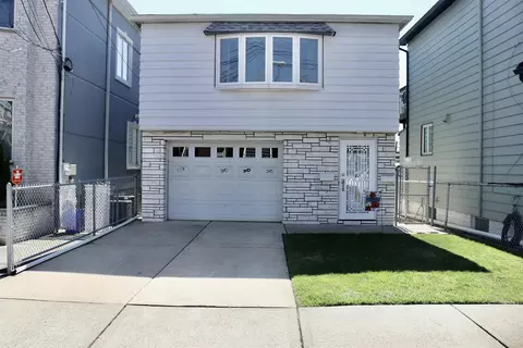 768 4th St, Secaucus, NJ 07094