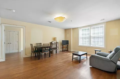 41-47 Broadway #103, Jersey City, NJ 07306
