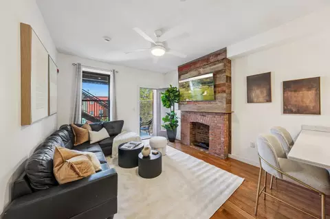 274 6th St #302, Jersey City, NJ 07302