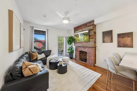 274 6th St #302, Jersey City, NJ 07302