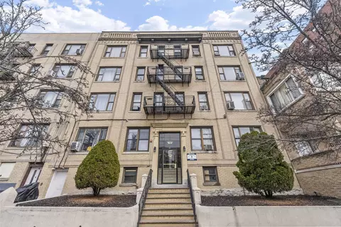 14 65th St #6, West New York, NJ 07093