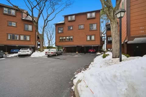 274 Sunset Ky #274, Secaucus, NJ 07094