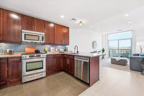 201 Luis M Marin Blvd #1024, Jersey City, NJ 07302