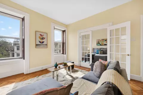 938 Hudson St #6, Hoboken, NJ 07030