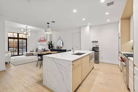 720 Clinton St #205, Hoboken, NJ 07030