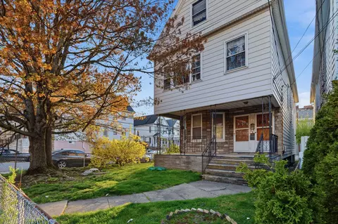 313 Avenue B, Bayonne, NJ 07002