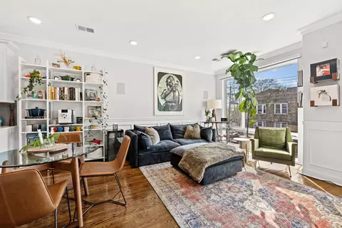 948 Summit Ave #2, Jersey City, NJ 07307