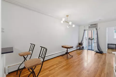 278 Monmouth St #2L, Jersey City, NJ 07302