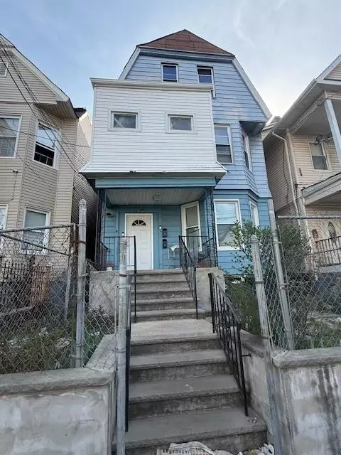 223 Claremont Ave, Jersey City, NJ 07305