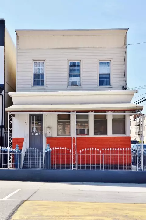 1303 26th St, North Bergen, NJ 07047