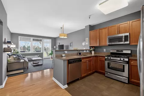 15 Enterprise Ct #208, Jersey City, NJ 07305