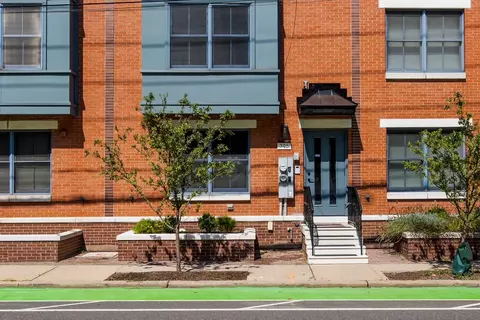 306 Grand St #2, Jersey City, NJ 07302
