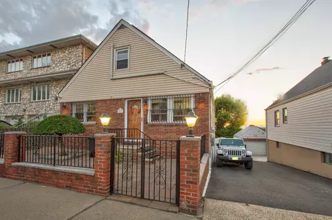 9017 Newkirk Ave, North Bergen, NJ 07047