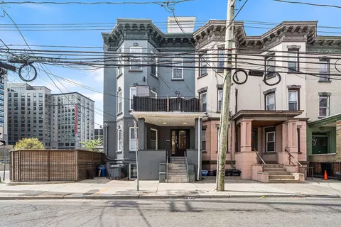 375 Baldwin Ave #1R, Jersey City, NJ 07306