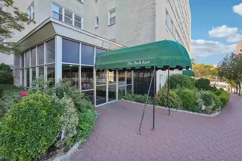 6010 Blvd E #54, West New York, NJ 07093