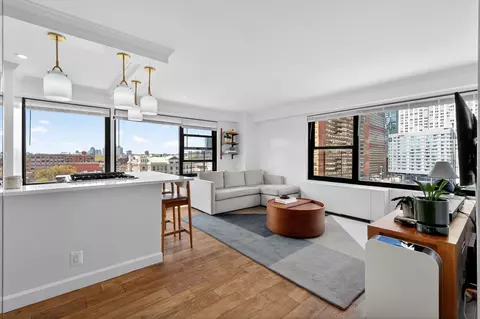 135 Montgomery St #10G, Jersey City, NJ 07302