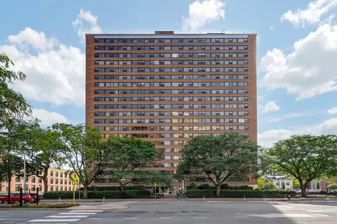 135 Montgomery St #10G, Jersey City, NJ 07302