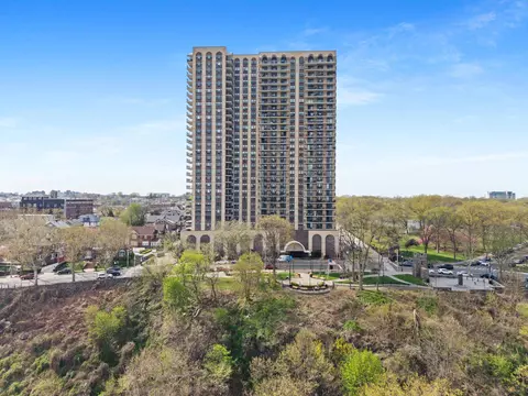 7855 Blvd E #19G, North Bergen, NJ 07047