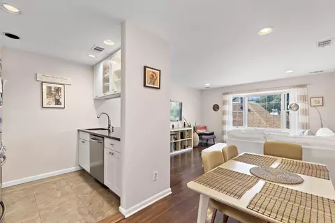 456 9th St #34, Hoboken, NJ 07030