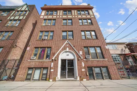 118 Corbin Ave #402, Jersey City, NJ 07306
