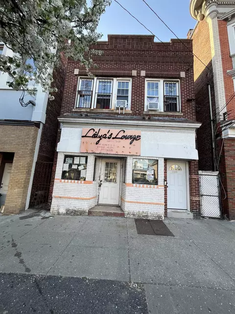 689 Kennedy Blvd, Bayonne, NJ 07002