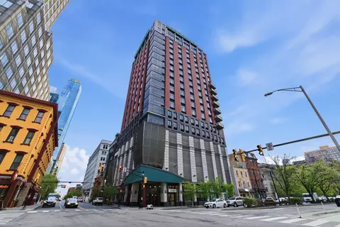 105 Greene St #801, Jersey City, NJ 07302