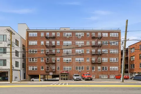 8829 Kennedy Blvd #A1, North Bergen, NJ 07047