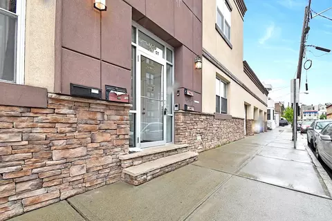 150 61st St #2, West New York, NJ 07093