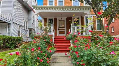116 Bentley Ave, Jersey City, NJ 07304