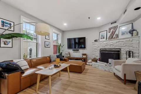 135 Garden St #7, Hoboken, NJ 07030