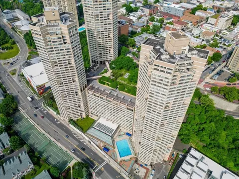 7002 Blvd E #35F, Guttenberg, NJ 07093